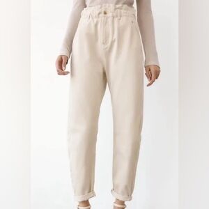 Zara High-Rise Paperbag Jeans in Light Cream